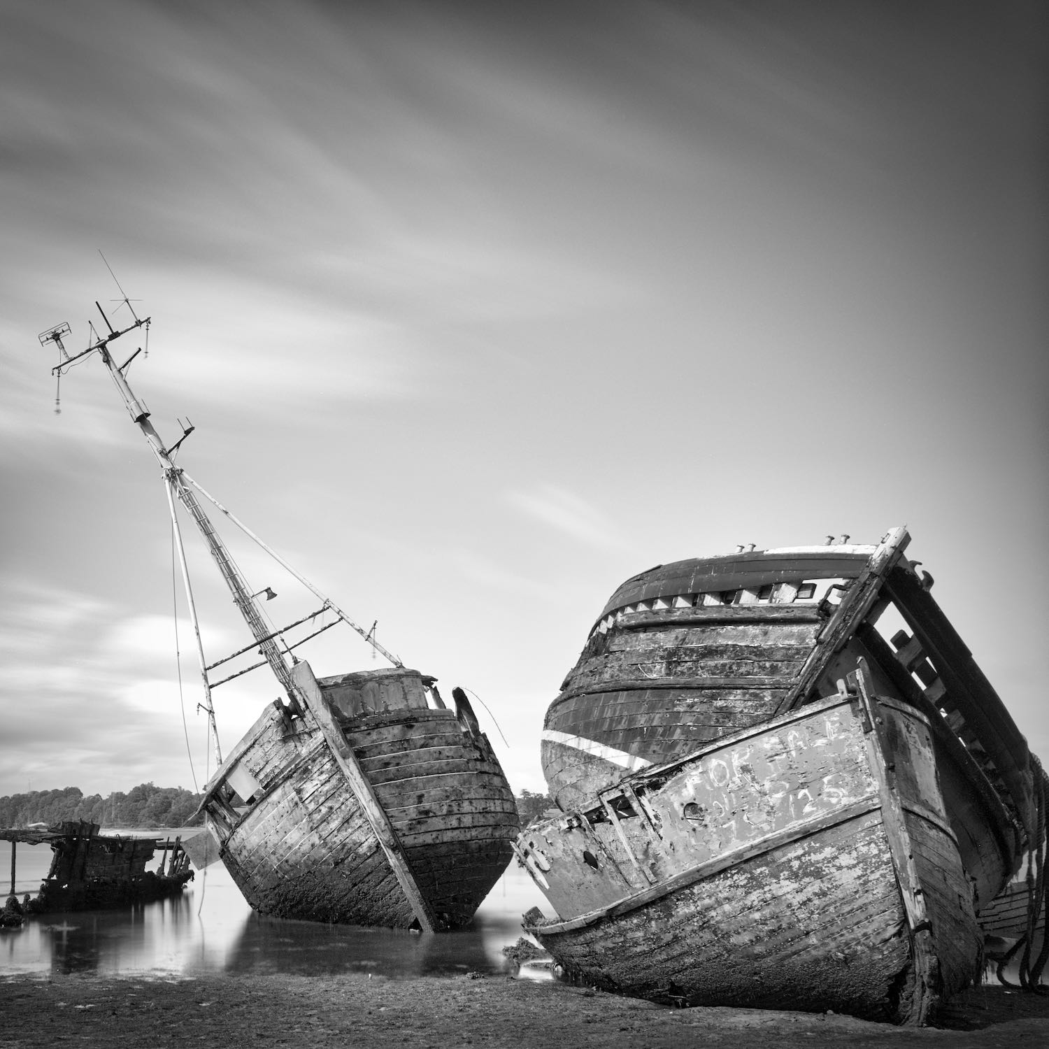  Vessels & Structures 